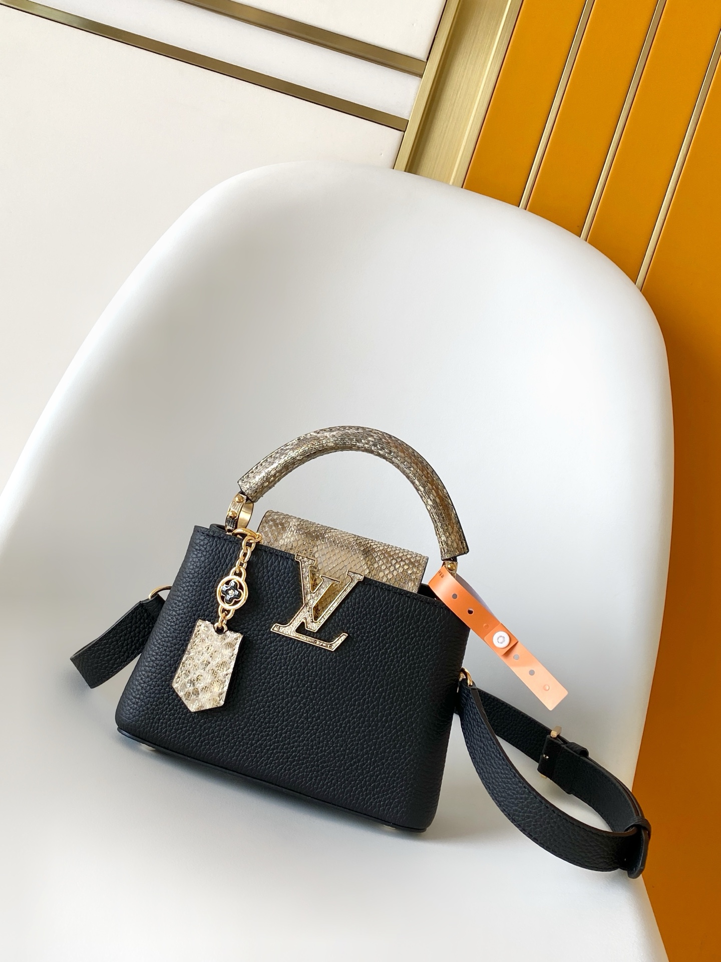 Louis Vuitton LV Classic Handbag Monogram Miroir Magnetic Lock Evening Party High-End Fashion